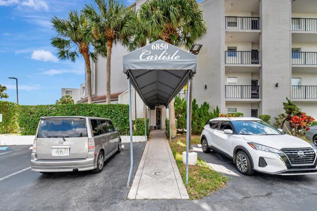 6850 10th Avenue N 408, Lake Worth, FL 33467