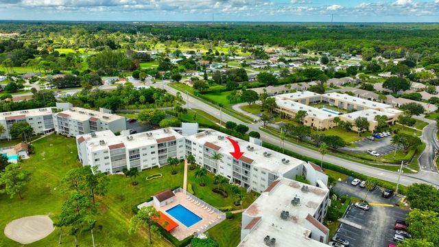 6850 10th Avenue N 408, Lake Worth, FL 33467