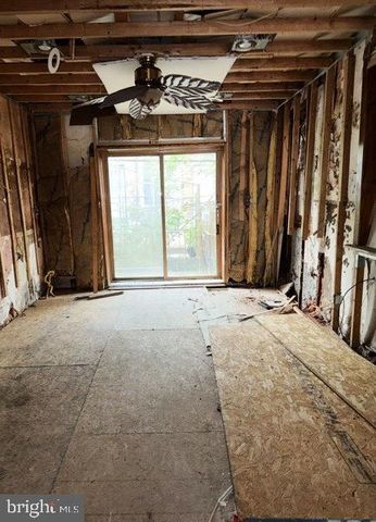 5741 PINE ST, Philadelphia, PA 19143