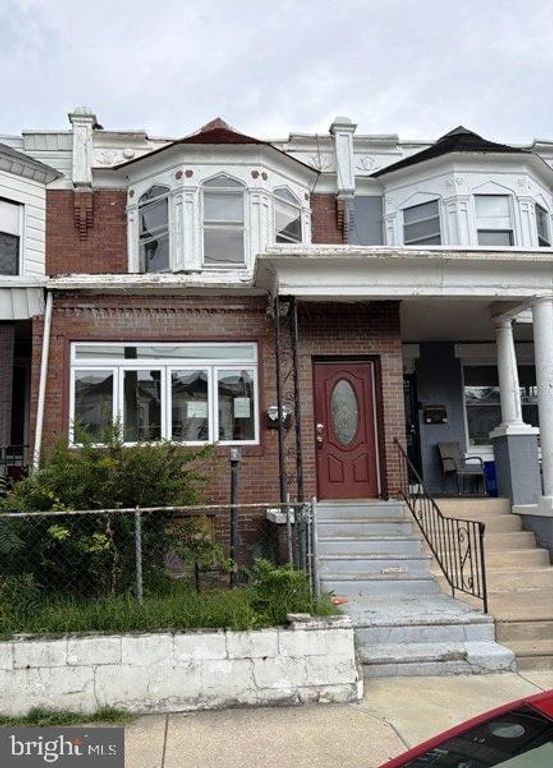 5741 PINE ST, Philadelphia, PA 19143