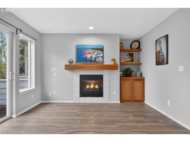 6170 Se LAKE Rd, Milwaukie, OR 97222