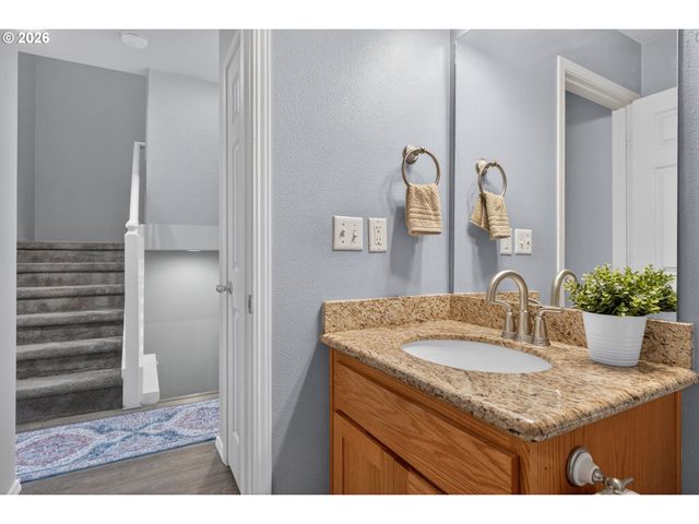 6170 Se LAKE Rd, Milwaukie, OR 97222