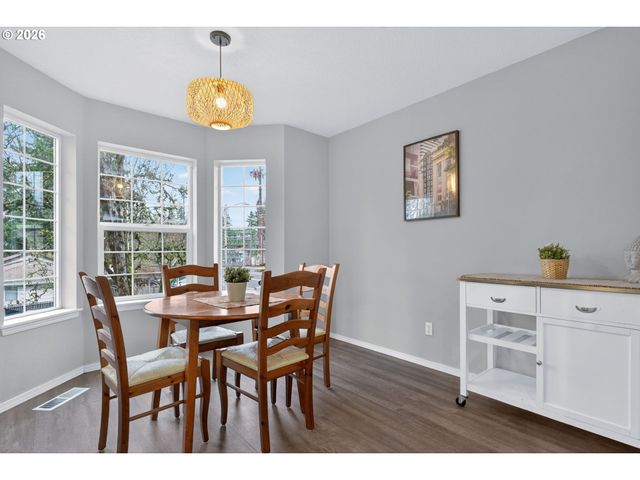 6170 Se LAKE Rd, Milwaukie, OR 97222