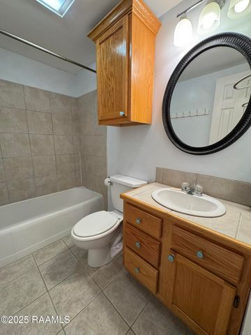 1806 S Iberia Street, New Iberia, LA 70560