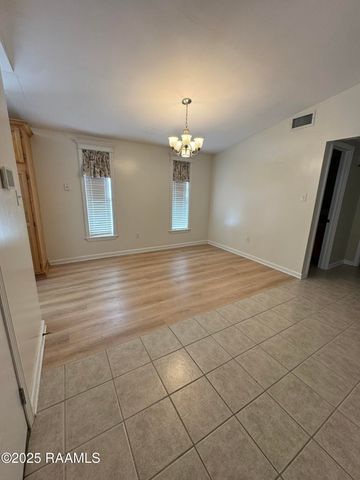 1806 S Iberia Street, New Iberia, LA 70560