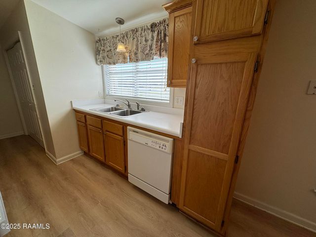 1806 S Iberia Street, New Iberia, LA 70560