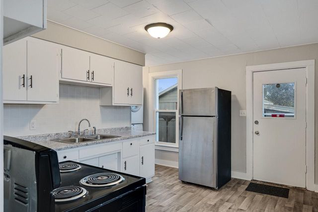 220-222 Copeland AVENUE, La Crosse, WI 54603