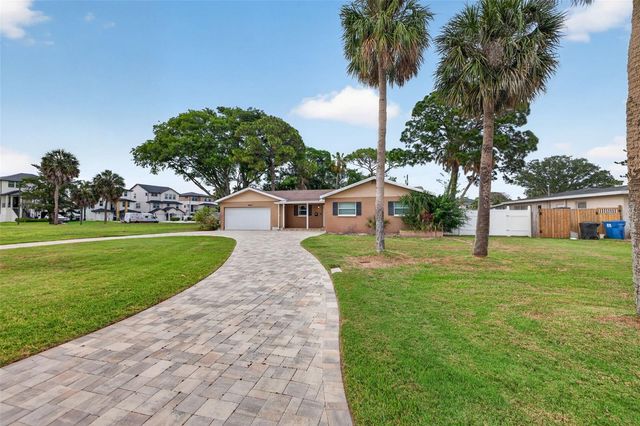 4627 VENETIAN BOULEVARD NE, St Petersburg, FL 33704