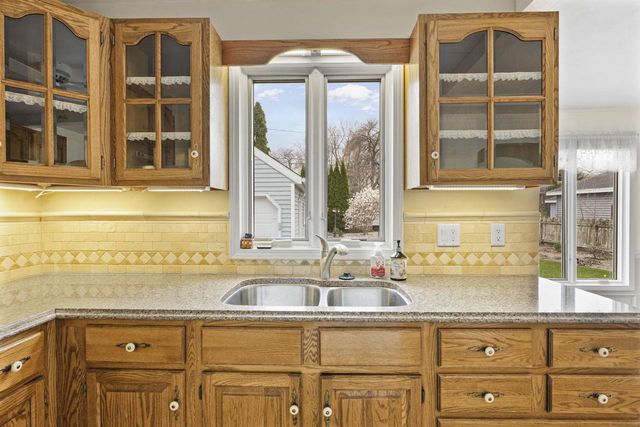 4902 Rothman Place, Monona, WI 53716