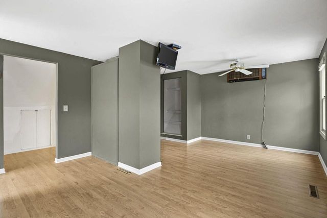 4902 Rothman Place, Monona, WI 53716