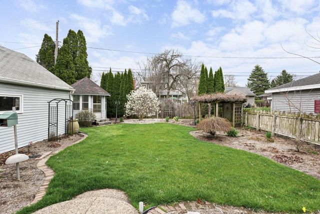 4902 Rothman Place, Monona, WI 53716
