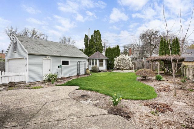 4902 Rothman Place, Monona, WI 53716