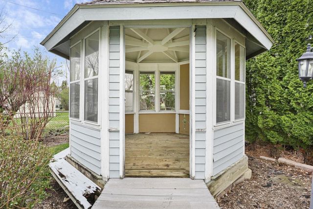 4902 Rothman Place, Monona, WI 53716