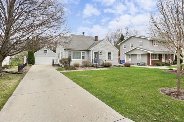 4902 Rothman Place, Monona, WI 53716