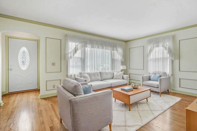4902 Rothman Place, Monona, WI 53716