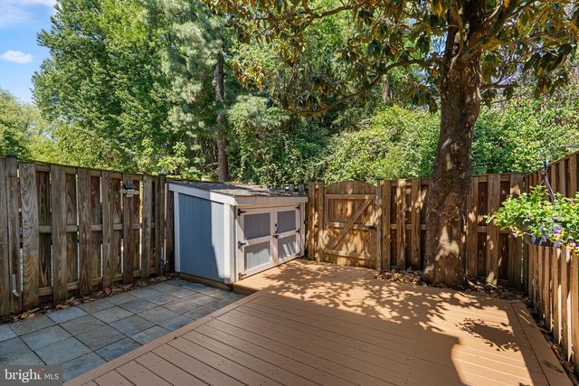 6557 CYPRESS POINT RD, Alexandria, VA 22312