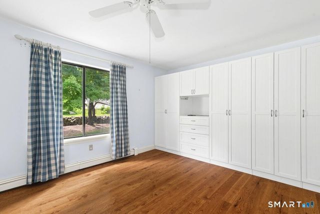 30 Boulevard, Newtown, CT 06470
