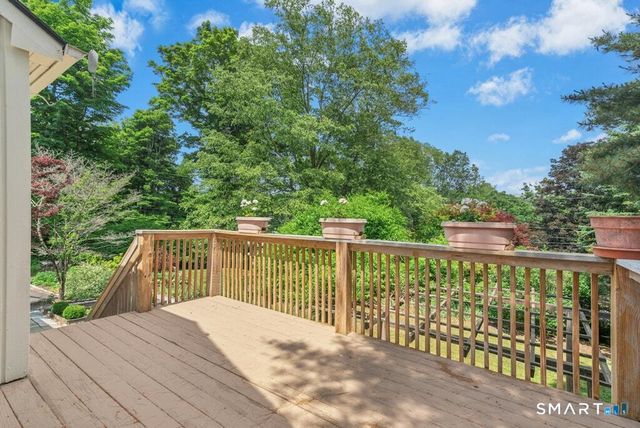 30 Boulevard, Newtown, CT 06470