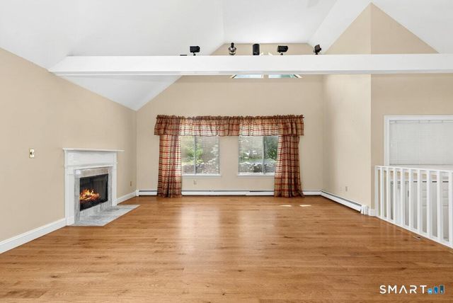 30 Boulevard, Newtown, CT 06470