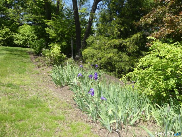 30 Boulevard, Newtown, CT 06470