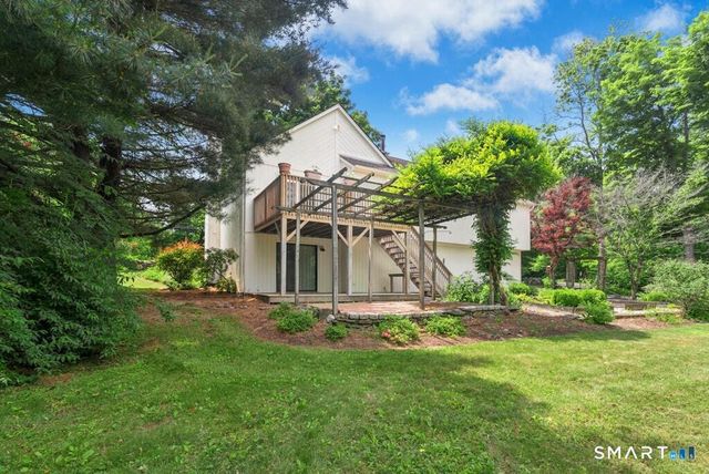 30 Boulevard, Newtown, CT 06470