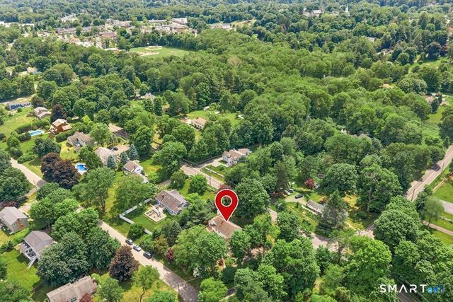 30 Boulevard, Newtown, CT 06470