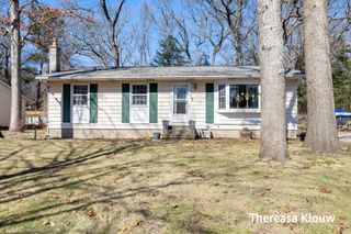 15701 Charles Court, Grand Haven Twp, MI 49417