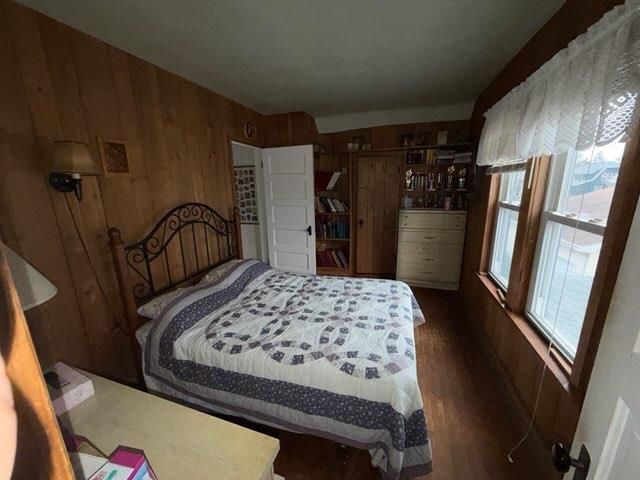 80 TAYCO STREET, Menasha, WI 54952