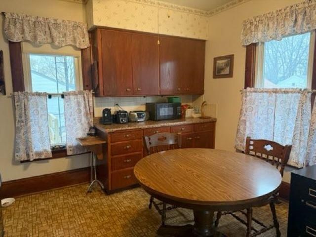 80 TAYCO STREET, Menasha, WI 54952