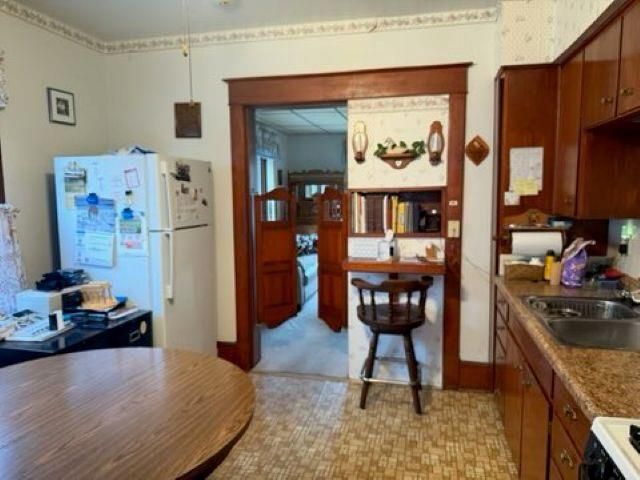 80 TAYCO STREET, Menasha, WI 54952