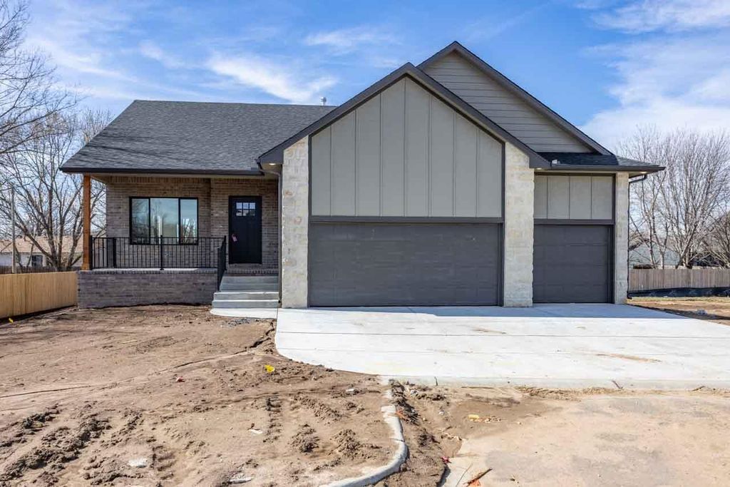 12013 W Cornelison Ct, Wichita, KS 67205