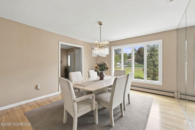 6 Grant Road, Manalapan, NJ 07726