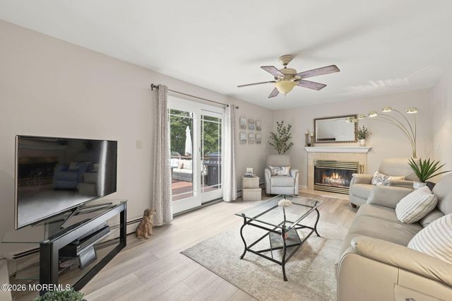 6 Grant Road, Manalapan, NJ 07726