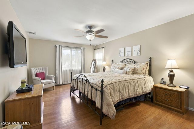 6 Grant Road, Manalapan, NJ 07726