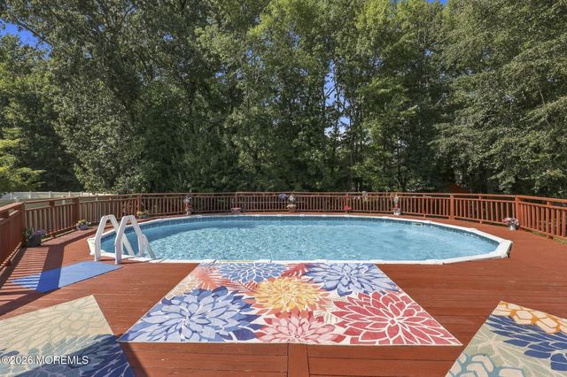 6 Grant Road, Manalapan, NJ 07726