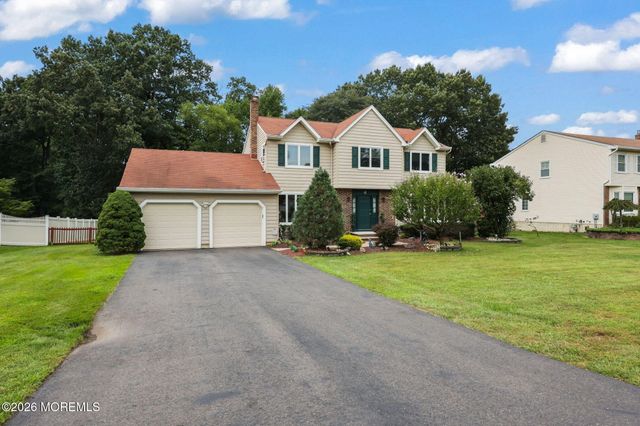 6 Grant Road, Manalapan, NJ 07726