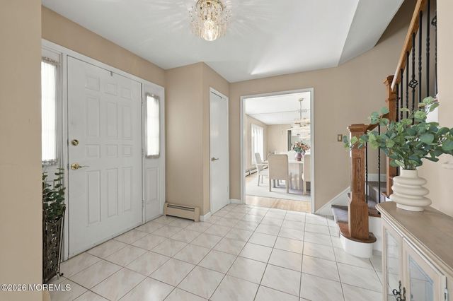6 Grant Road, Manalapan, NJ 07726