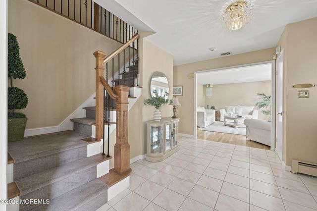 6 Grant Road, Manalapan, NJ 07726