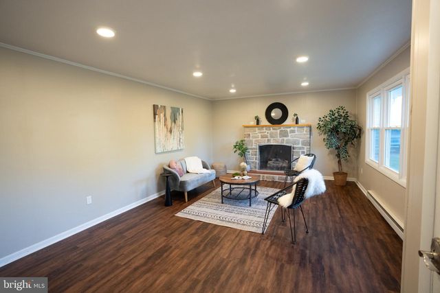 118 SYCAMORE DR, Mount Holly Springs, PA 17065