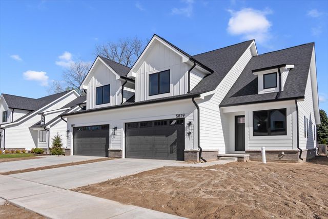 5829 Heights Drive, Sterling Heights, MI 48314