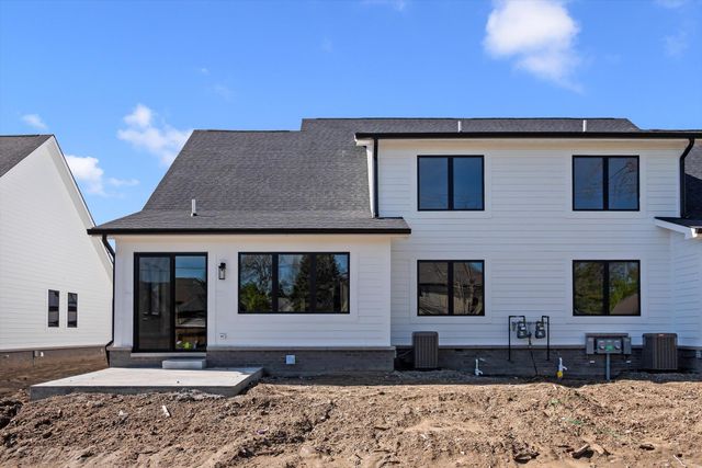 5829 Heights Drive, Sterling Heights, MI 48314