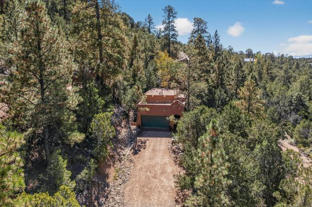 80 La Barbaria, Santa Fe, NM 87505