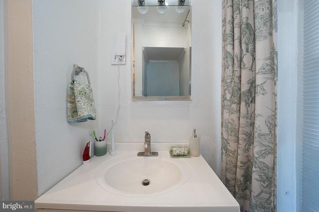 129 SUMAC ST, Philadelphia, PA 19128