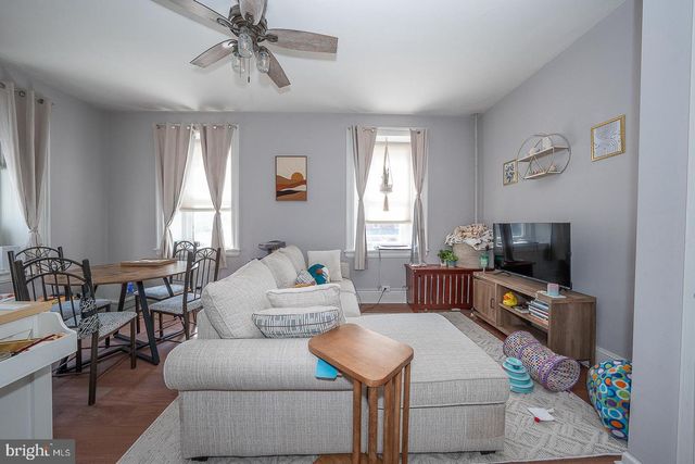 129 SUMAC ST, Philadelphia, PA 19128