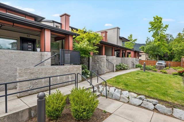 65 S Mountain Avenue, Ashland, OR 97520