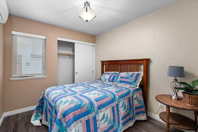 65 S Mountain Avenue, Ashland, OR 97520