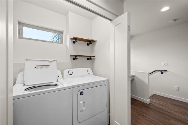 65 S Mountain Avenue, Ashland, OR 97520