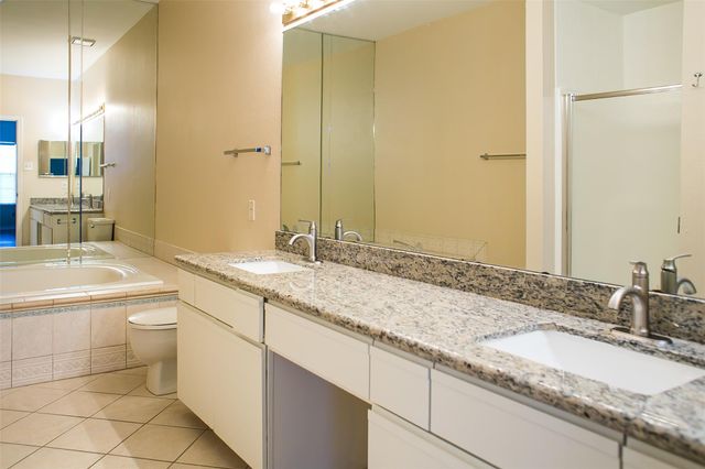 3098 Holly Hall Street 3098, Houston, TX 77054
