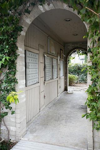 3098 Holly Hall Street 3098, Houston, TX 77054