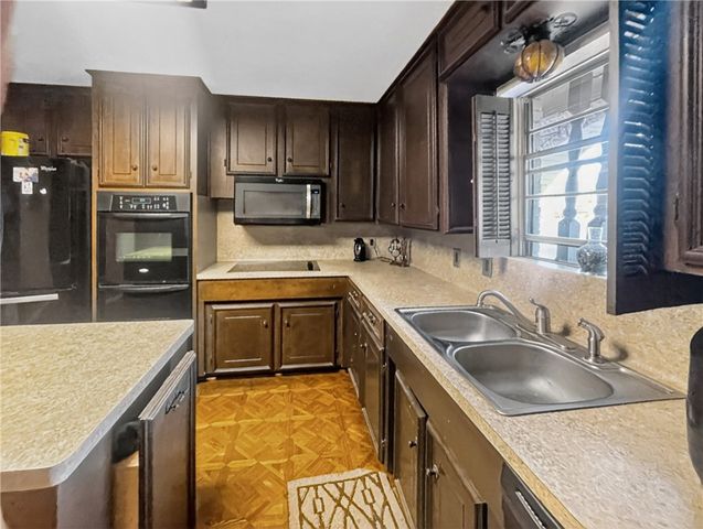 3201 S Brahma Blvd, Kingsville, TX 78363